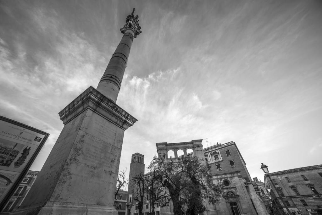 Lecce Stazione Centrale Εξωτερικό φωτογραφία