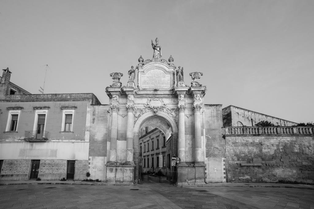 Lecce Stazione Centrale Εξωτερικό φωτογραφία